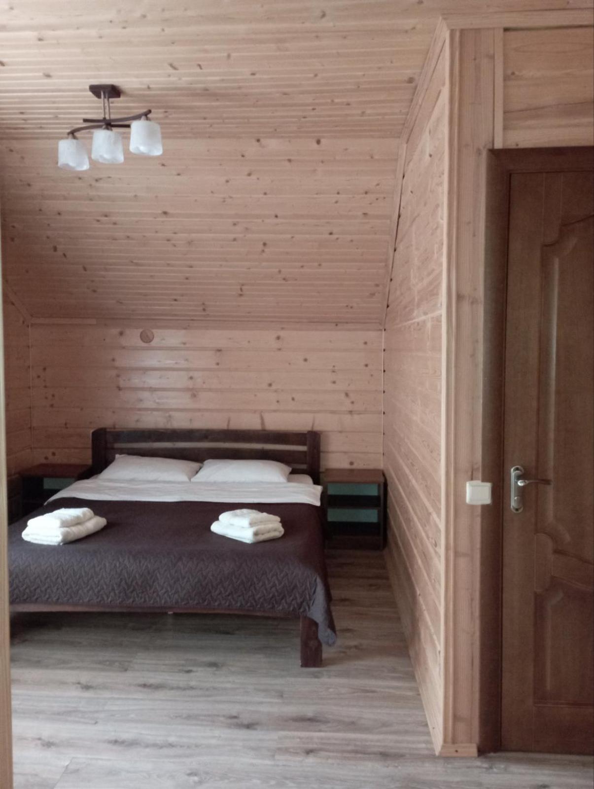 U Anastasii I Sofii Bilya Richki Guest House Mykulychyn Ngoại thất bức ảnh