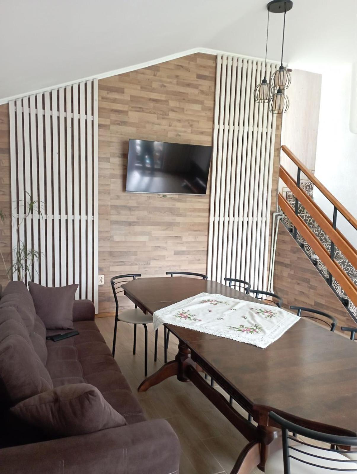 U Anastasii I Sofii Bilya Richki Guest House Mykulychyn Ngoại thất bức ảnh