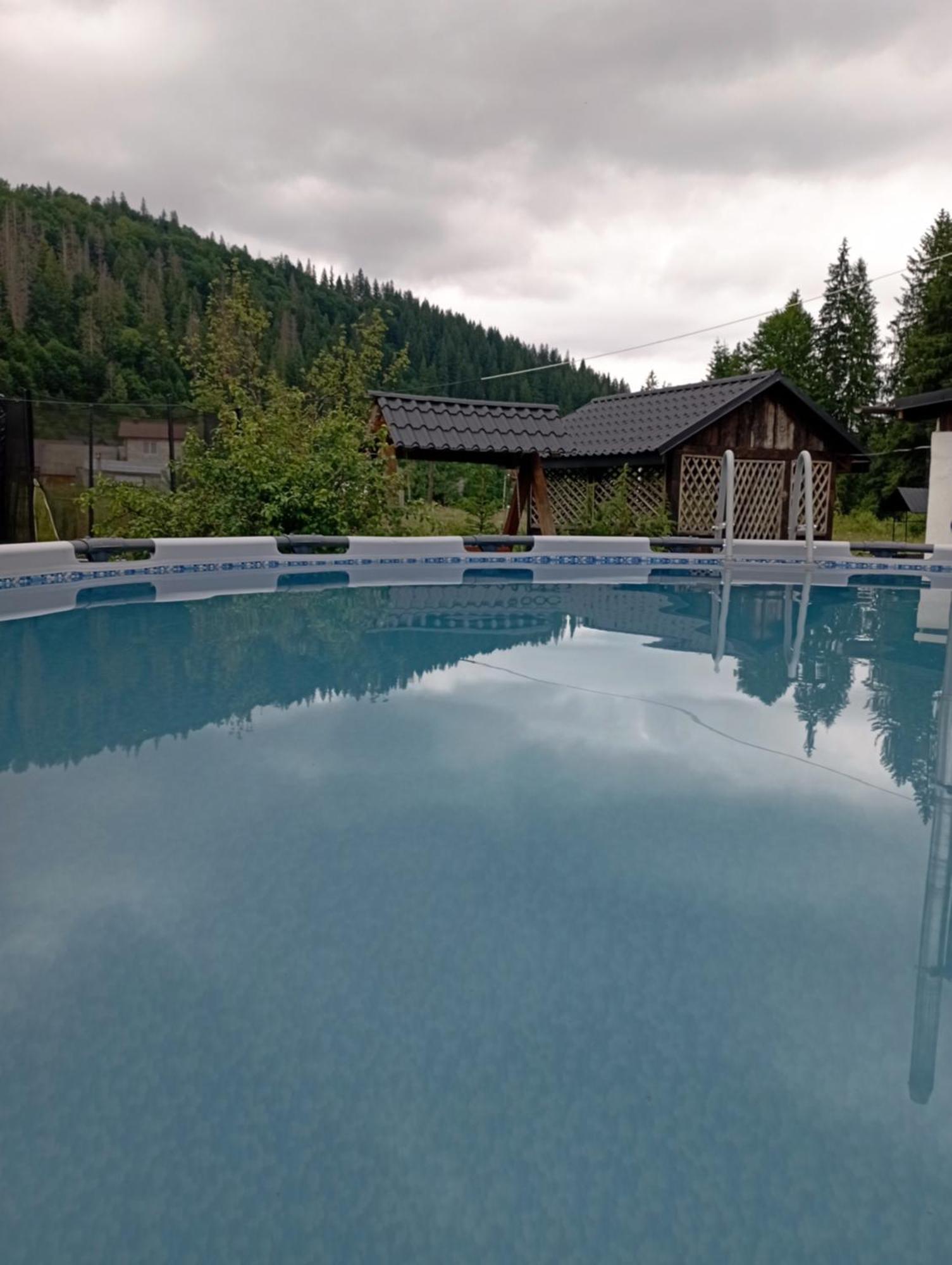 U Anastasii I Sofii Bilya Richki Guest House Mykulychyn Ngoại thất bức ảnh